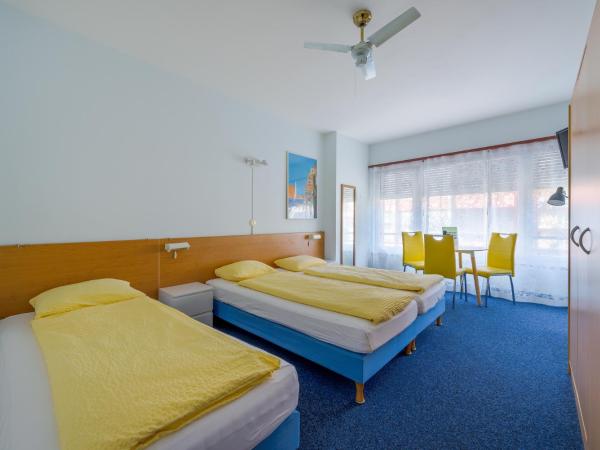 Hotel Atlantico : photo 1 de la chambre chambre familiale