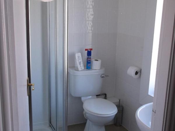 The Windsor Carlton : photo 5 de la chambre chambre triple classique