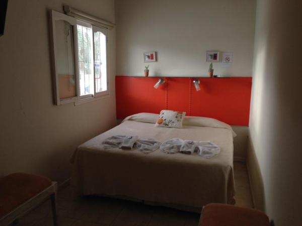 La Posada del Parque : photo 3 de la chambre chambre double ou lits jumeaux