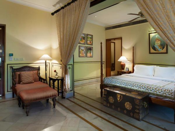 Jai Mahal Palace : photo 5 de la chambre chambre de luxe - vue sur ville