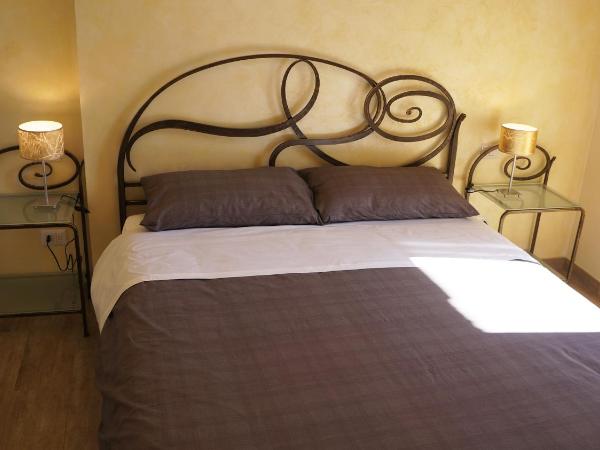 B&B Terrazza Belfiore : photo 9 de la chambre chambre double supérieure avec balcon