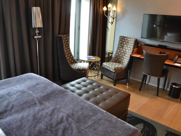 Tivoli Hotel : photo 8 de la chambre grande chambre familiale (4 adultes + 1 enfant)