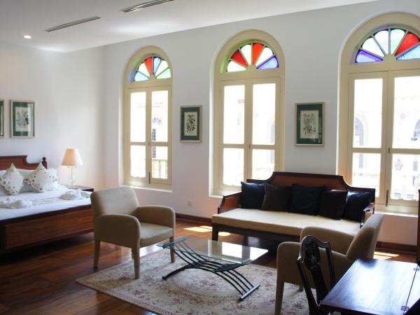 Heeren Palm Suites : photo 5 de la chambre suite parameswara