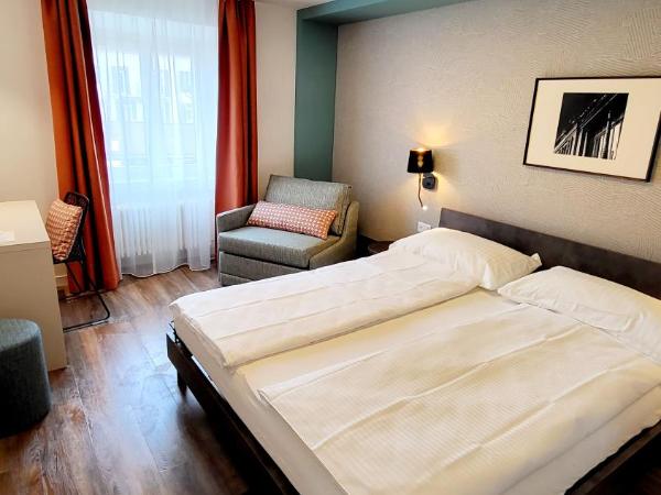 Hotel Pestalozzi Lugano : photo 3 de la chambre chambre familiale supérieure