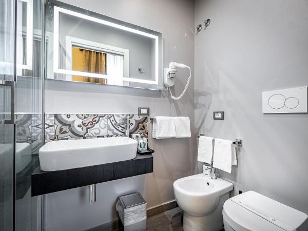 Martelli 6 Suite & Apartments : photo 6 de la chambre chambre double standard