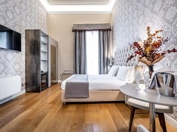 Martelli 6 Suite & Apartments : photo 2 de la chambre chambre lit king-size supérieure