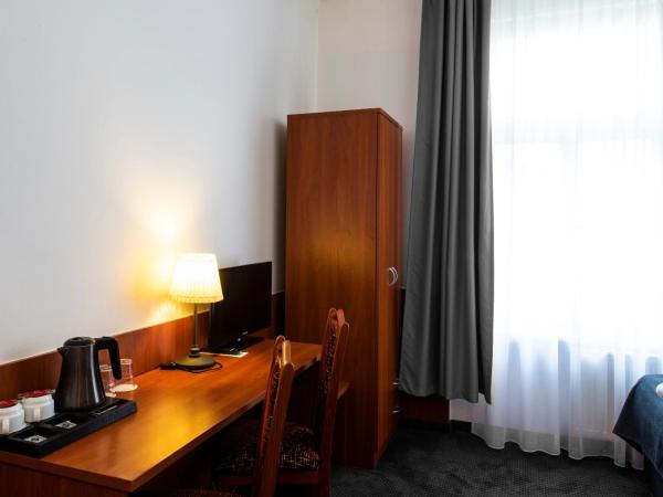 Hotel Zlatá Váha : photo 7 de la chambre chambre deluxe double ou lits jumeaux