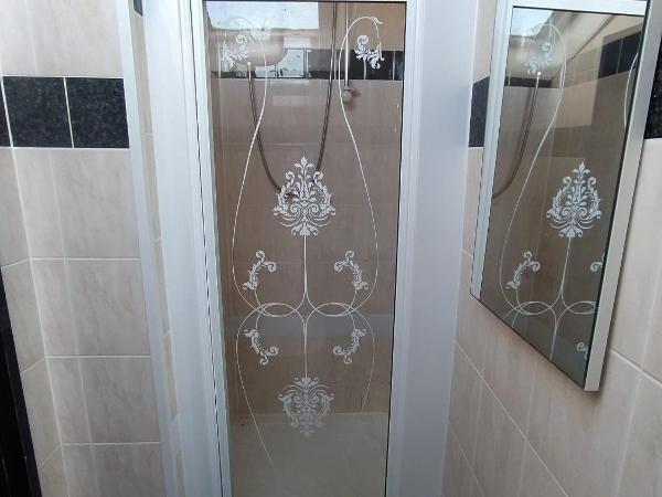 Black Ocean Holiday Apartments : photo 5 de la chambre studio