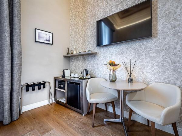 Martelli 6 Suite & Apartments : photo 4 de la chambre chambre double supérieure