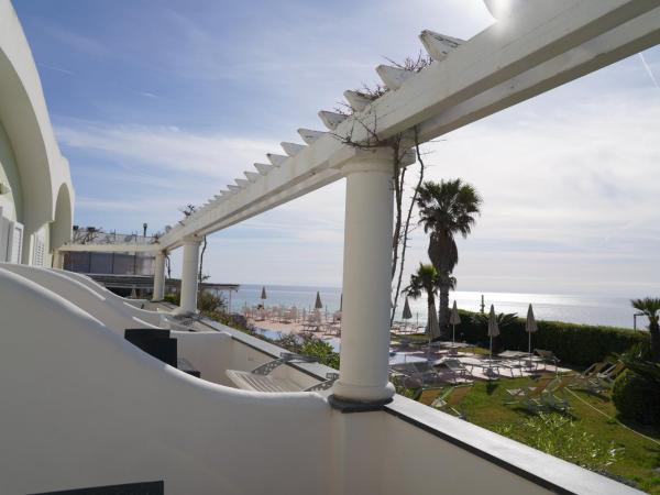Hotel Albatros : photo 2 de la chambre chambre double ou lits jumeaux supérieure - vue sur mer