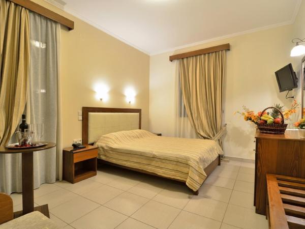 Filoxenia Hotel : photo 10 de la chambre chambre simple avec balcon