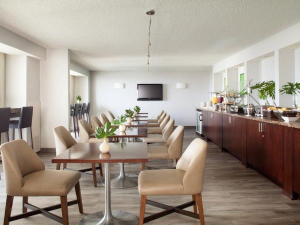 Fort Lauderdale Marriott North : photo 3 de la chambre chambre lit king-size – Étage supérieur avec concierge