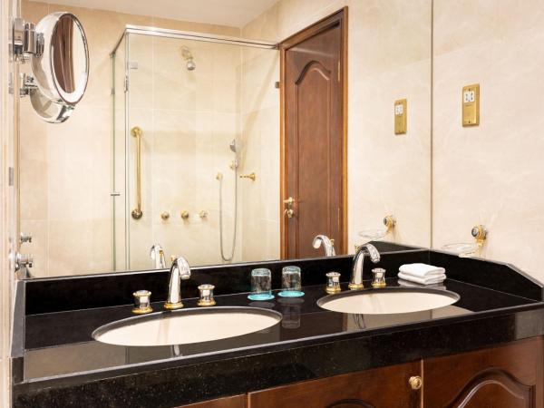 Le Meridien Fairway : photo 9 de la chambre suite 2 chambres - accès/transferts gratuits espace piscine meridien dubai hotel & conference, 30 % de réduction tous bar/restaurants