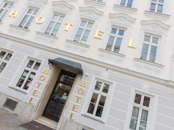 Hotel Schwalbe : photo 4 de la chambre chambre double supérieure