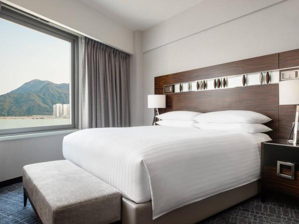 Hong Kong SkyCity Marriott Hotel : photo 3 de la chambre suite lit king-size avec accès au salon exécutif