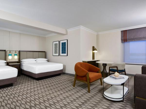 JW Marriott Houston by the Galleria : photo 6 de la chambre large executive queen room with two queen beds and sofa bed