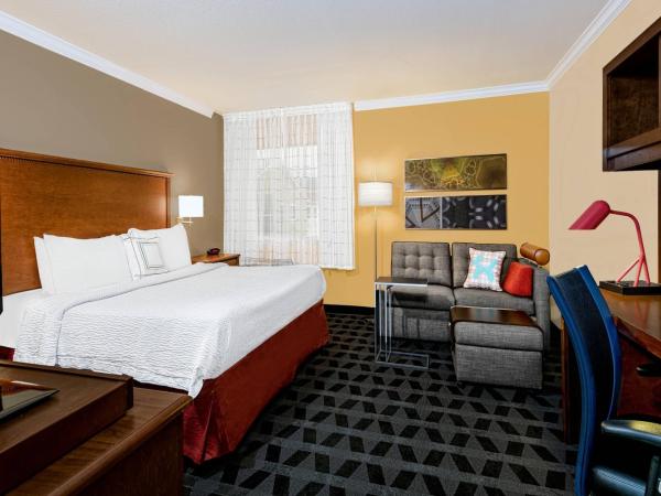 TownePlace Suites by Marriott San Antonio Northwest : photo 2 de la chambre studio lit king-size avec canapé-lit