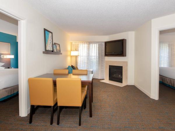 Residence Inn by Marriott Jacksonville Butler Boulevard : photo 1 de la chambre suite 2 chambres lit king-size avec canapé-lit