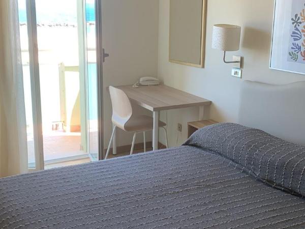 Hotel Rosati : photo 5 de la chambre chambre double avec balcon - vue sur mer