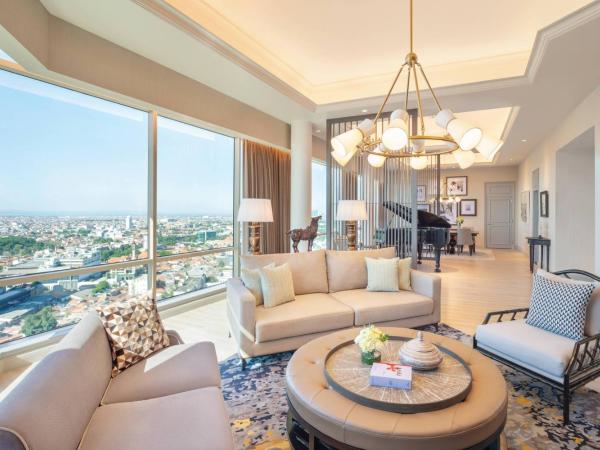 JW Marriott Hotel Surabaya : photo 2 de la chambre chairman suite - executive lounge access