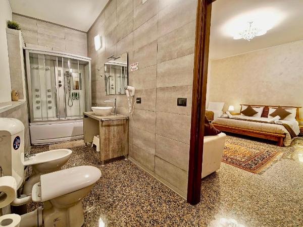 Vitti's Home Verona : photo 5 de la chambre chambre double avec salle de bains privative