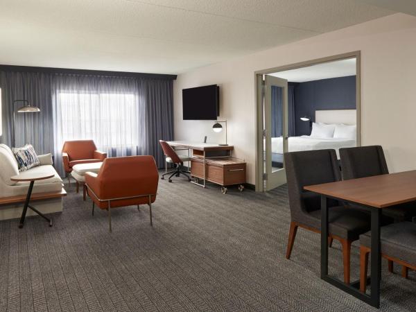 Courtyard by Marriott Toronto Mississauga/Meadowvale : photo 5 de la chambre suite exécutive 1 chambre