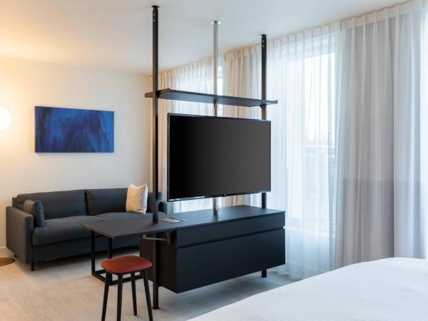 Residence Inn Ghent by Marriott : photo 6 de la chambre studio lit king-size deluxe avec canapé-lit