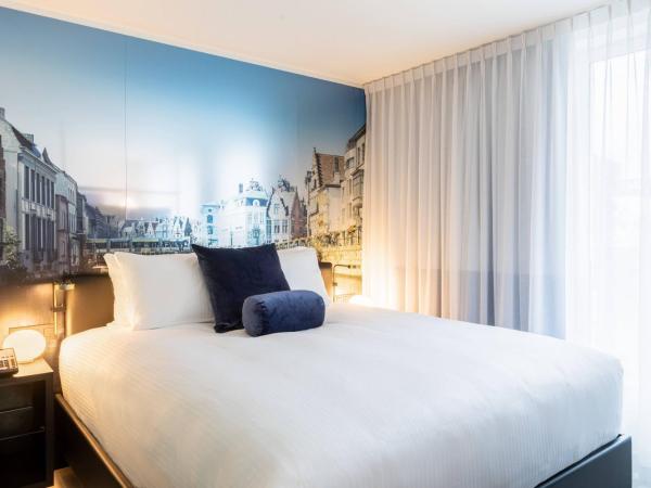 Residence Inn Ghent by Marriott : photo 3 de la chambre studio standard avec lit king-size - vue sur cour