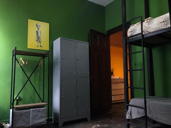 Titan House Hostel : photo 2 de la chambre dortoir mixte de 4 lits