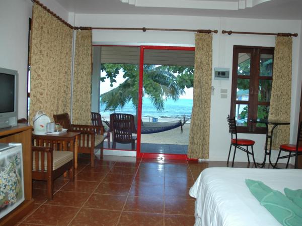 Ocean View Resort : photo 3 de la chambre bungalow - côté plage