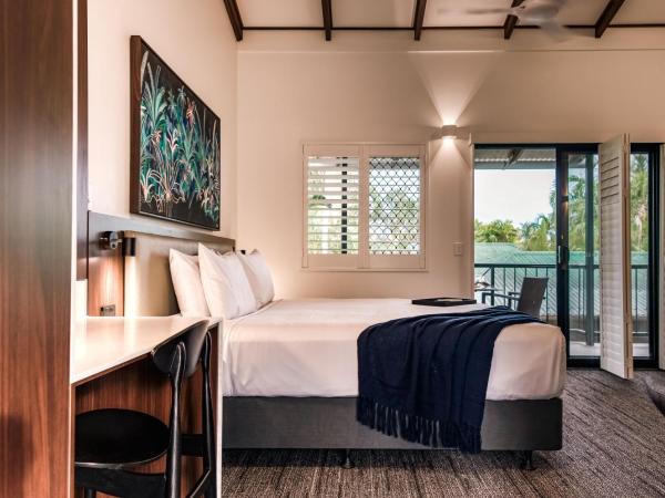 Palms City Resort : photo 6 de la chambre chambre d'hôtel supérieure avec balcon