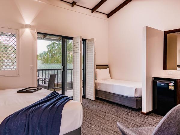 Palms City Resort : photo 7 de la chambre chambre d'hôtel supérieure avec balcon