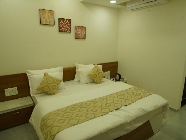 HOTEL RICHIE RICH : photo 2 de la chambre chambre lit queen-size deluxe