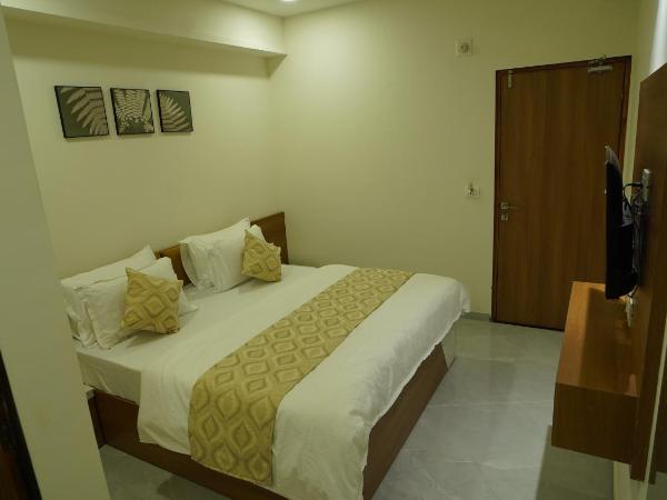 HOTEL RICHIE RICH : photo 3 de la chambre chambre lit queen-size deluxe