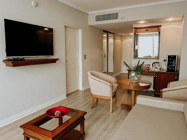 Blank Hotel Recoleta : photo 3 de la chambre suite lit king-size avec baignoire spa