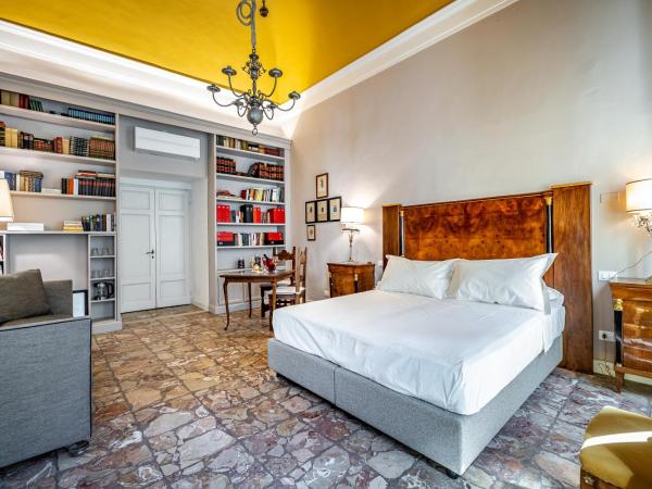 Luxury Bed and Breakfast Cerretani Palace : photo 8 de la chambre suite junior avec balcon