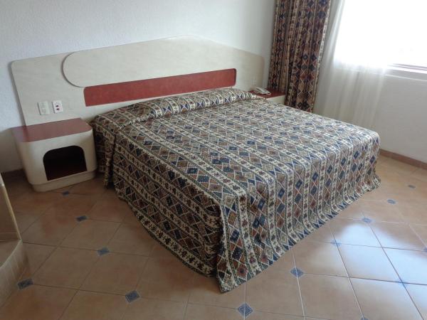 GS Cuernavaca Drive Inn - Adults Only : photo 1 de la chambre chambre lit king-size
