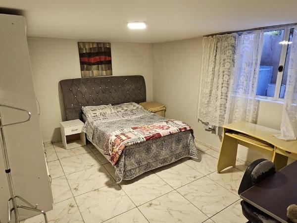 Hostel AJBJ Turismo : photo 1 de la chambre chambre double avec salle de bains privative extérieure