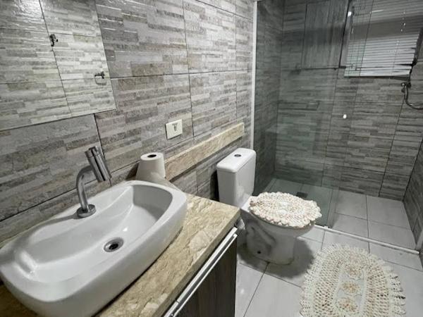 Hostel AJBJ Turismo : photo 3 de la chambre chambre double avec salle de bains privative extérieure