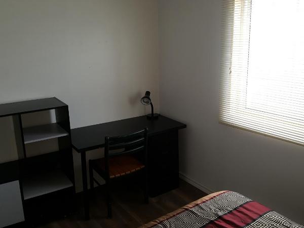 Gîte d'Iberville : photo 3 de la chambre chambre double avec salle de bains commune