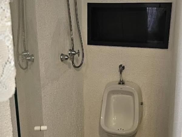 Hostel AJBJ Turismo : photo 5 de la chambre chambre double - vue sur jardin