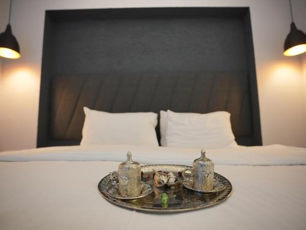Sea Front Pansiyon : photo 10 de la chambre chambre double ou lits jumeaux avec balcon