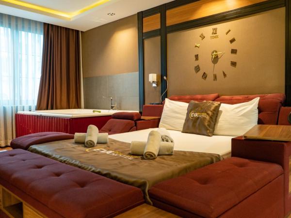 Eva Hotel : photo 8 de la chambre chambre double avec baignoire spa