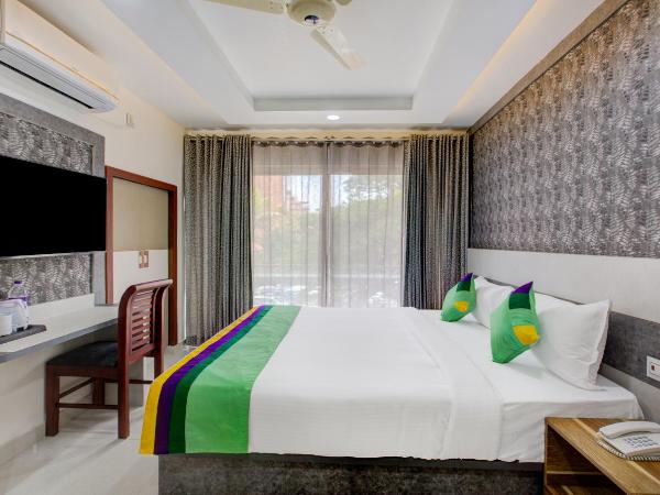 Treebo Love Shore Residency, Near Lakeshore Hospital : photo 4 de la chambre chambre double deluxe