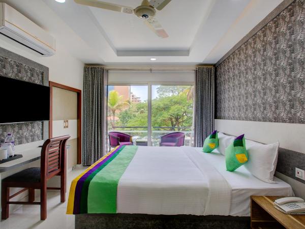 Treebo Love Shore Residency, Near Lakeshore Hospital : photo 5 de la chambre chambre double deluxe
