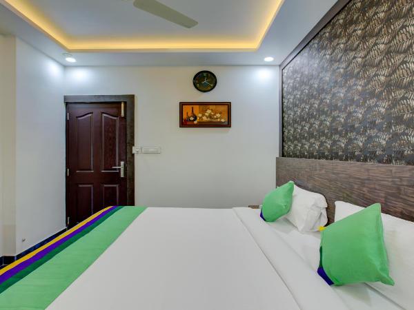 Treebo Love Shore Residency, Near Lakeshore Hospital : photo 4 de la chambre chambre double standard