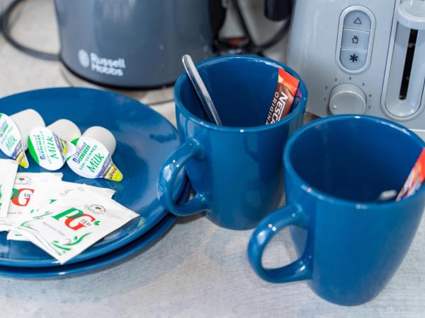 FREE PARKING Cosy Studios close to city and QE and UOB! : photo 10 de la chambre studio