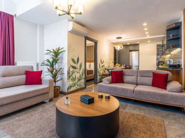 Baymari Suites Design Florya : photo 8 de la chambre appartement 1 chambre de luxe avec accès à la piscine