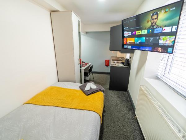 FREE PARKING Cosy Studios close to city and QE and UOB! : photo 1 de la chambre studio