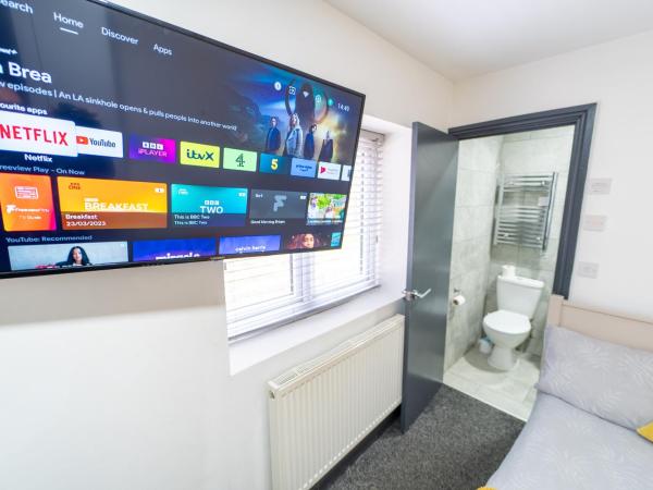 FREE PARKING Cosy Studios close to city and QE and UOB! : photo 9 de la chambre studio